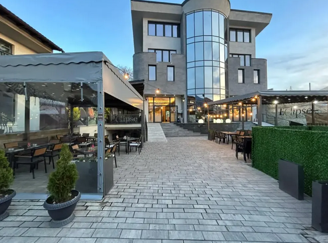 Eclipse Caffe Bar / Restaurant